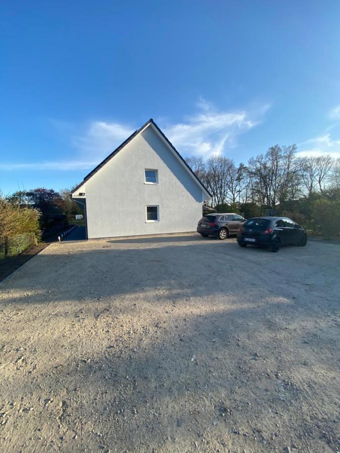 Haus Wesloer Landstrasse 6B Fuer 4 Personen Apartman Lübeck Kültér fotó