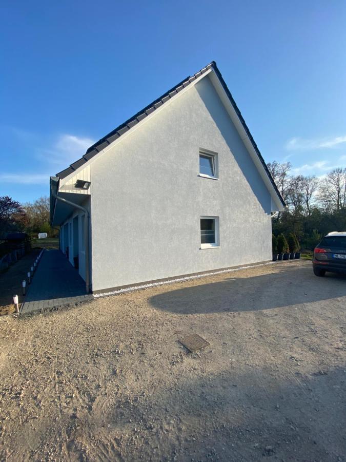 Haus Wesloer Landstrasse 6B Fuer 4 Personen Apartman Lübeck Kültér fotó